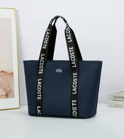 LACCOST BAG 

45 dhs🪙🌨️

Zain40
♥️♥️♥️