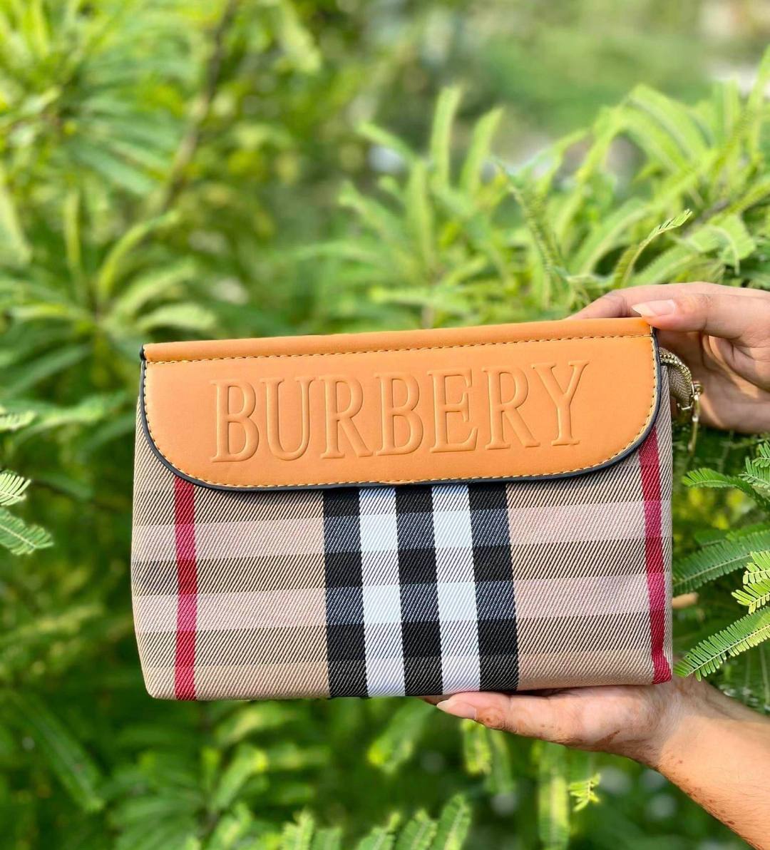 AVAILABLE 
CLUTCH 

Mixed BAGS 
Fendi
Gucci
Dior
Lv

For Price 👇 WhatsApp✅
0568585901 
0507557372
0552275751 Owner Zain 👌

HIGH QUALITY 🎁
Zain169
♥️♥️♥️