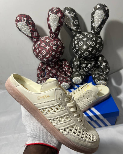 Adidas Samba Mule Woven 'Crew White'

36-45 AVAILABLE 😇

200 dhs🇦🇪🇦🇪

Zain242
♥️♥️♥️