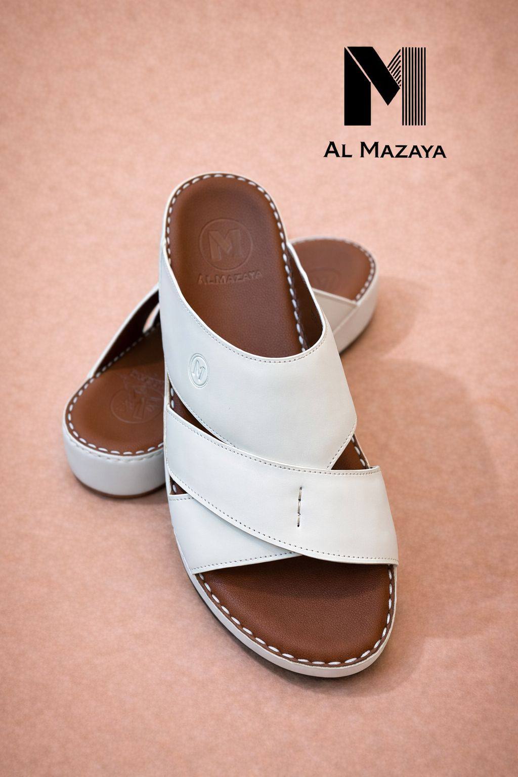 slippers for men good quality  
size available (40to46) 6to12) 

230 dhs🌺

Zain59
♥️♥️♥️