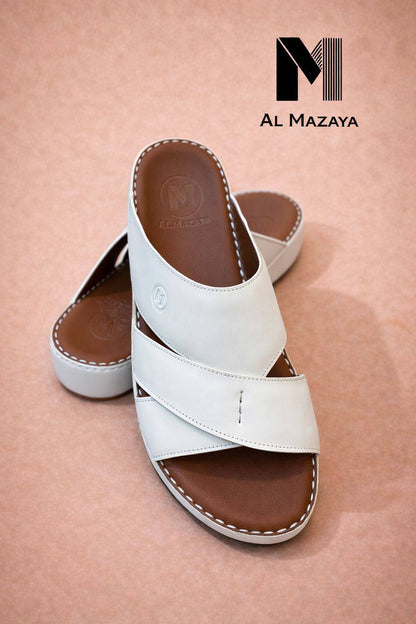 slippers for men good quality  
size available (40to46) 6to12) 

230 dhs🌺

Zain59
♥️♥️♥️