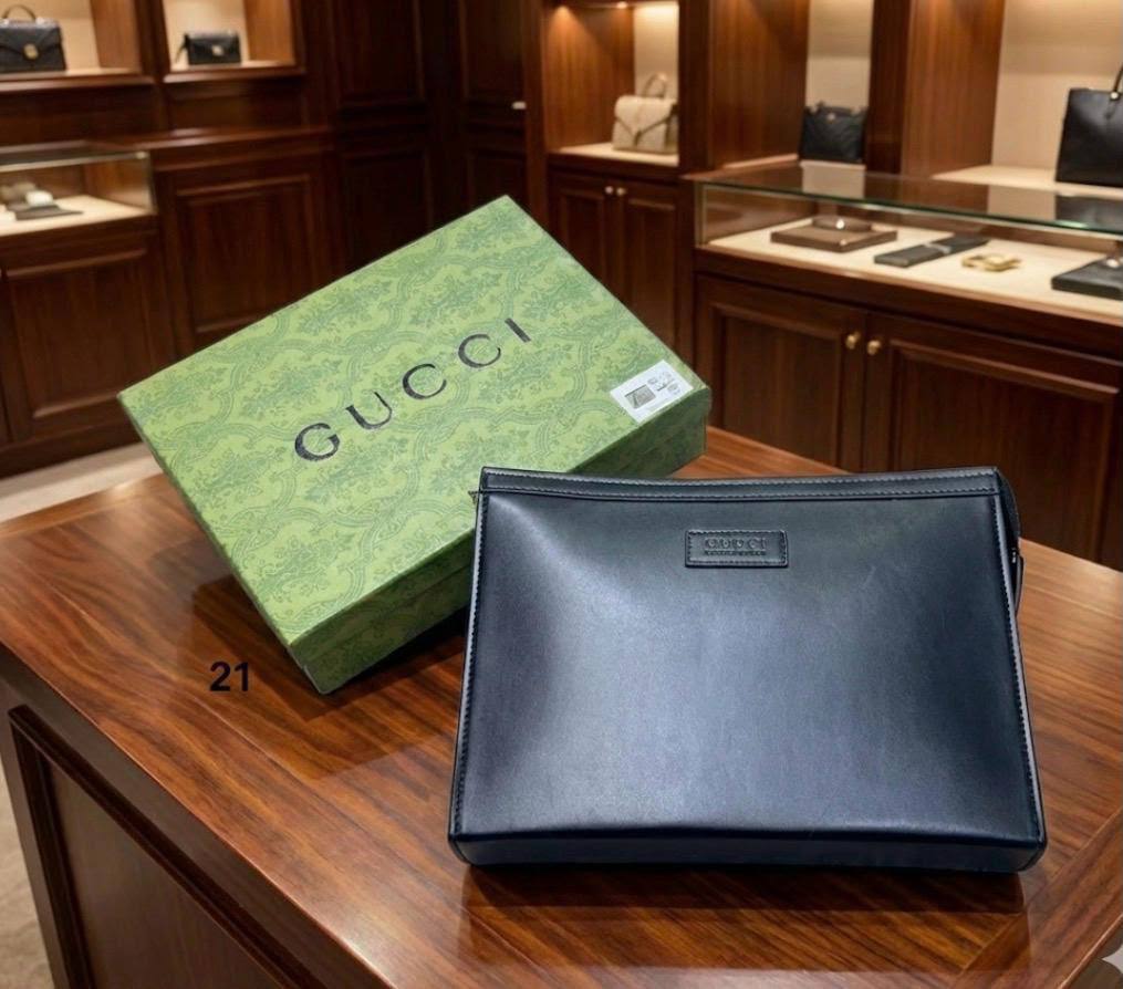 Men bags

Gucci
Vltn
Fendi

85 dhs🇦🇪🇦🇪

Zain182
♥️♥️♥️