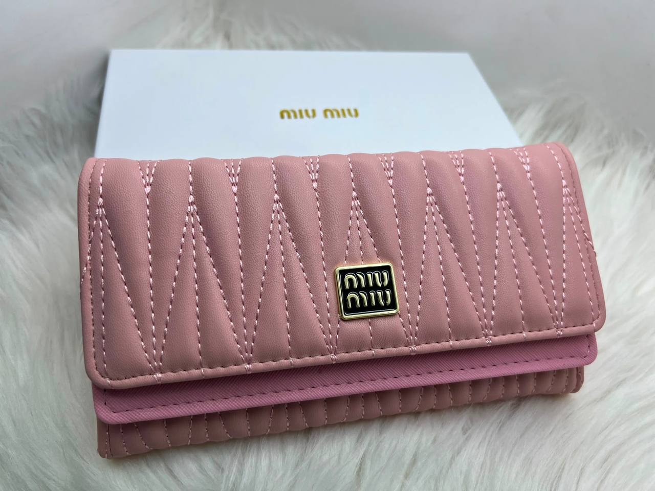 Wallets
45 dhs🇦🇪🇦🇪

Zain182
♥️♥️♥️