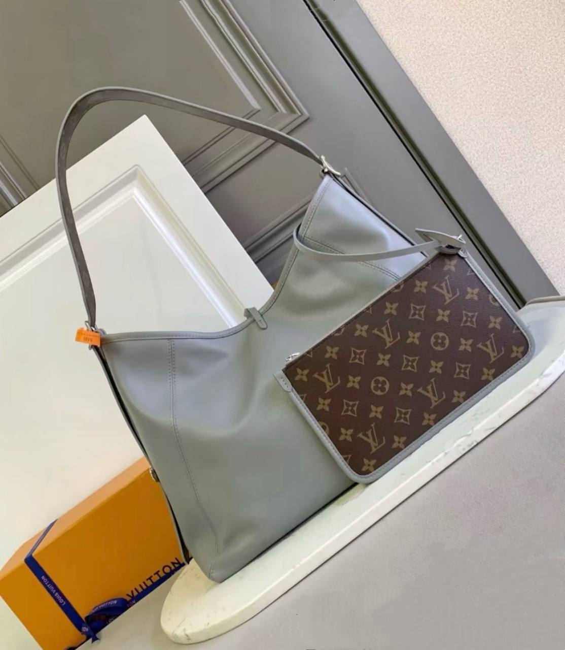 LV

MASTER QUALITY 

WITH DOUBLE BOX 
🎁🎁🎁

300 dhs🪙🖤

Zain39
♥️♥️♥️