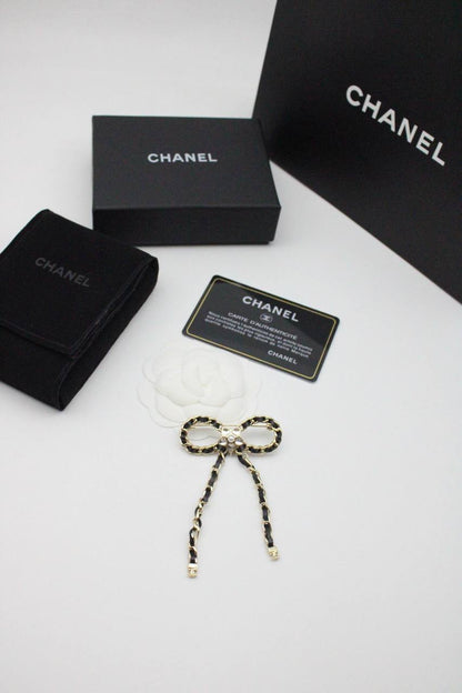 Accessories
60 dhs❤️

Zain122
♥️♥️♥️