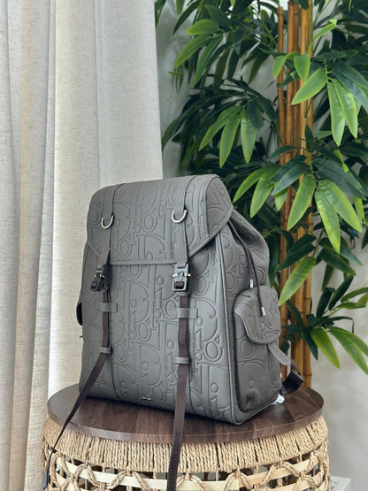 DIOR
*❗️BACKPACK ❗*
*SUPER MASTER QUALITY ❗*
1700 dhs✅
*WITH  PAPERBAG❗*

Zain267
♥️♥️♥️