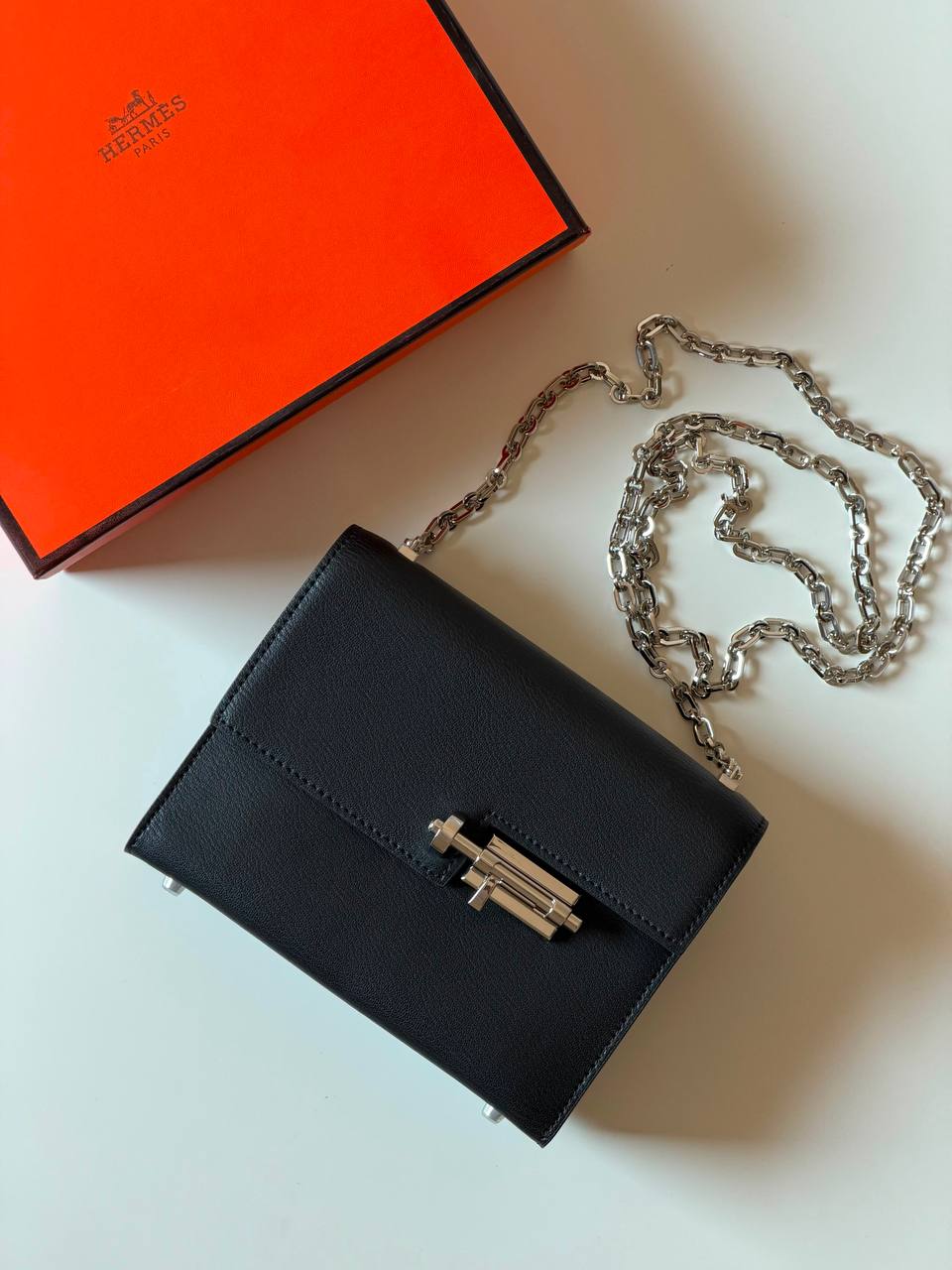 Hermes verro 18cm💕master quality😍with box❤️
360 dhs🇦🇪🇦🇪

Zain52
♥️♥️♥️