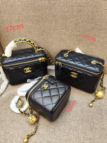 Chanel

LV

95 dhs🇦🇪🇦🇪
with box 
high quality

Zain26
♥️♥️♥️