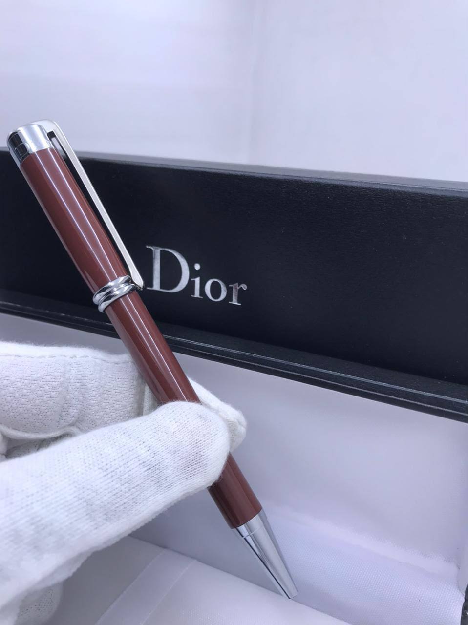 Pens
Dior


55 dhs🇦🇪🇦🇪

Zain182
♥️♥️♥️