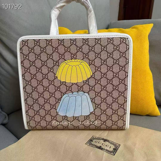 New collection{}
Brand:Gucci 🔥
Super master quality 😍
310 dhs🪙🌨️

Zain261
♥️♥️♥️