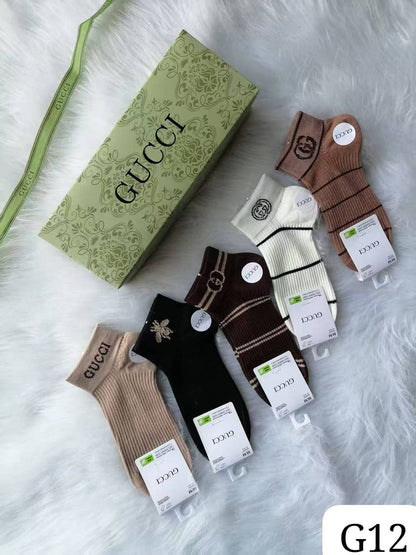 Socks
one box 5 pairs
45 dhs🌺

Zain231
♥️♥️♥️