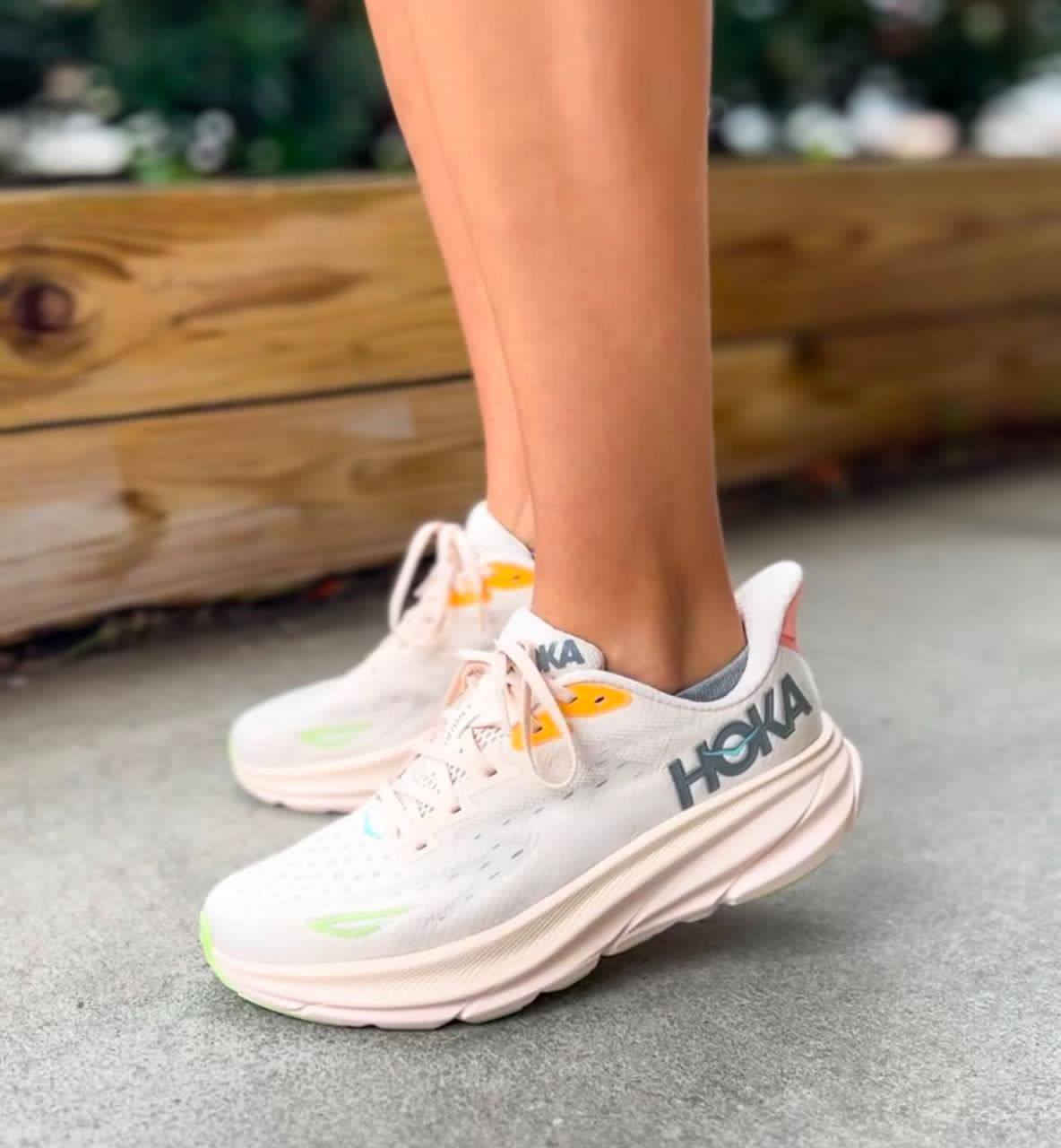 Hoka One One Clifton 9 Vanilla Astral ，
Size 36-45 ，
230 dhs✅

Zain18
♥️♥️♥️
