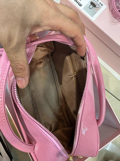 Dior - Miu Miu

With box 
🎁🎁🎁

85 dhs💓

Zain136
♥️♥️♥️