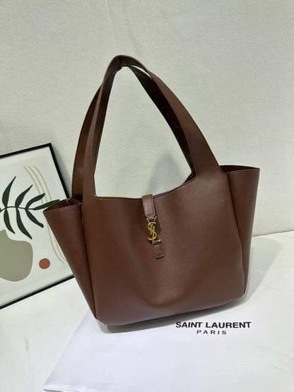 YSL 
GOOD QUALITY 
120 dhs🪙🌨️

Zain200
♥️♥️♥️