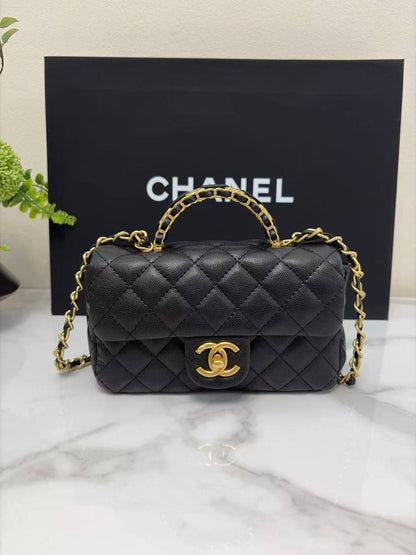 Chanel

20cm🥰 

with Box 
🎁🎁🎁

260 dhs💓

Zain228
♥️♥️♥️