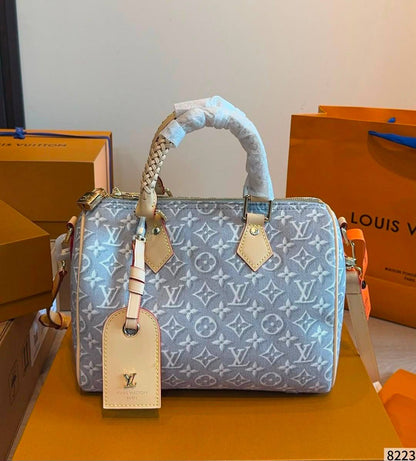 LV
MASTER QUALITY
250 dhs💓
……(with leather )
30CM

Zain295
♥️♥️♥️