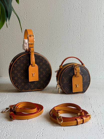 *Louis Vuitton Petite Boite bag*👀🧡
LV
*Size: mini 13cm, Large 17.5cm*

*Super high quality🤩🪐👌🏼*
For Price 👇 WhatsApp✅
0568585901 
0507557372
0552275751 Owner Zain 👌

Zain325
♥️♥️♥️