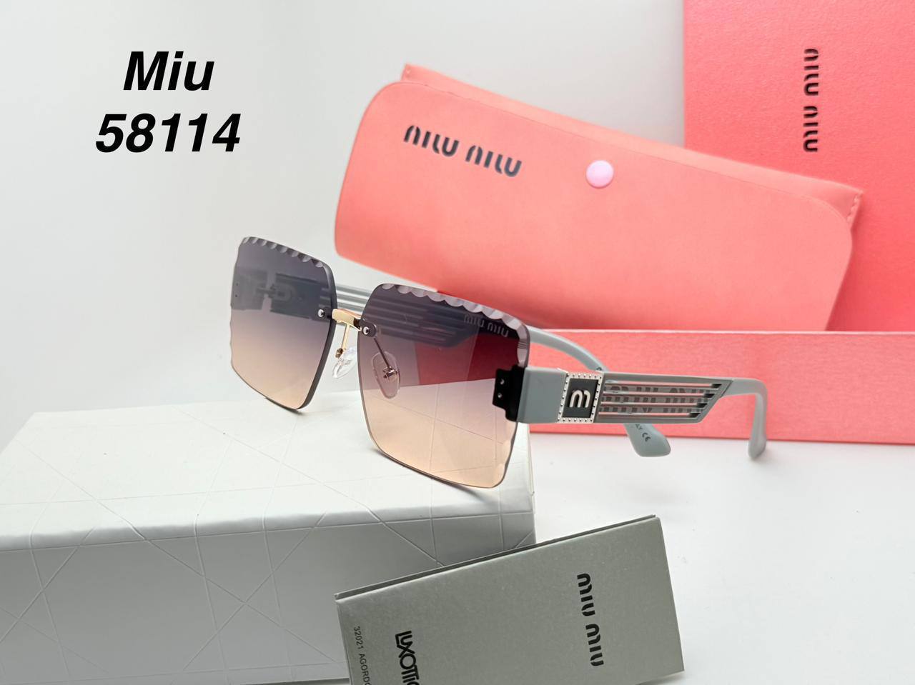 Miu Miu
70 dhs✅

Zain126
♥️♥️♥️