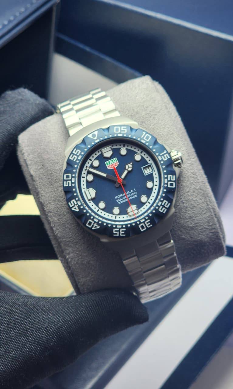 Tagheuer watches good quality automatic 
280 dhs🪙🖤
  (SIZE 38mm)

Zain59
♥️♥️♥️