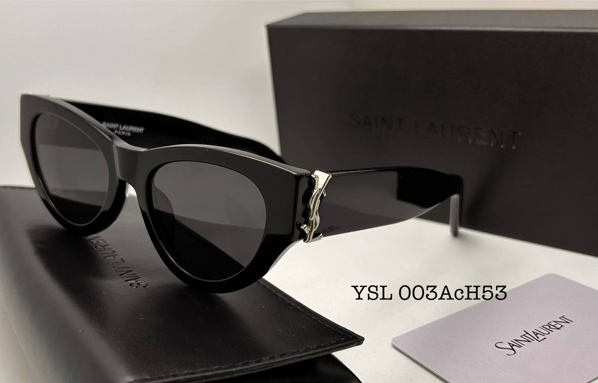 Ladies sunglasses 
70 dhs🇦🇪🇦🇪

Zain126
♥️♥️♥️