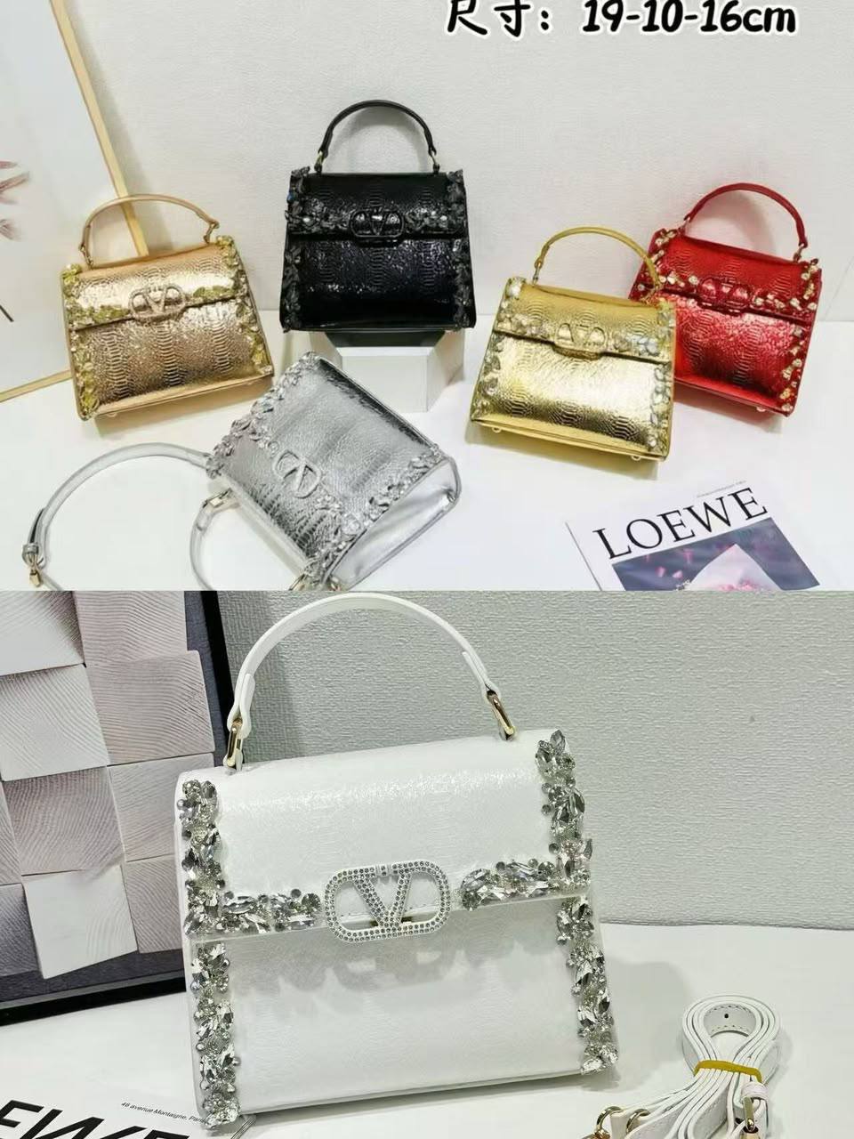 Valentino 

125 dhs🇦🇪🇦🇪

Zain35
♥️♥️♥️