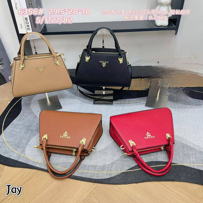 Prada
75 dhs💓

Zain232
♥️♥️♥️