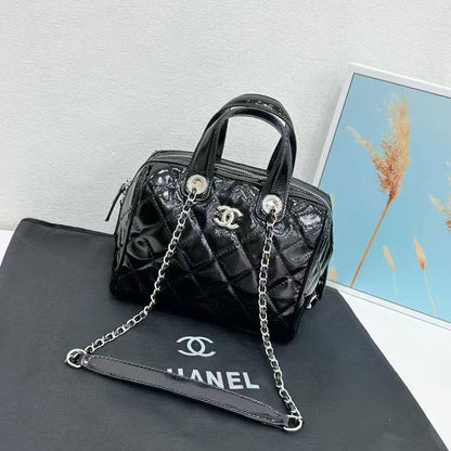 CHANEL 

GOOD QUALITY  

SPECIAL OFFER 

85 DHS🇦🇪🇦🇪🇦🇪

SIZE: 23cm

Zain295
♥️♥️♥️