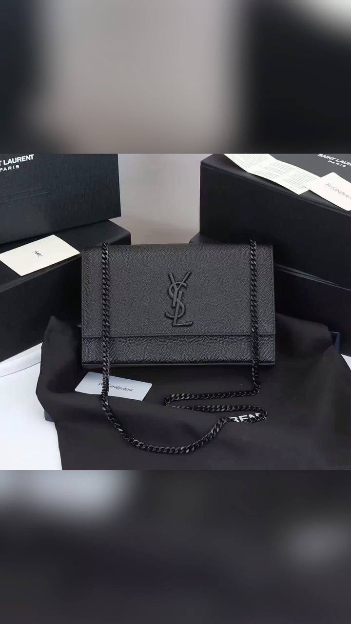YSL

95 dhs❤️

With box
🎁🎁🎁

Zain219
♥️♥️♥️