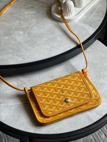 Goyard  ✨💥
Available original box 📦 
With full packing 🎀🎀
Super high quality 💥💥


For Price 👇 WhatsApp✅
0568585901 
0507557372
0552275751 Owner Zain 👌

Zain283
♥️♥️♥️