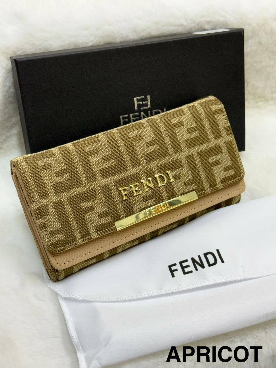 NEW CAME
FENDI WALLET
GOOD QUALITY
40 dhs❣️

Zain40
♥️♥️♥️
