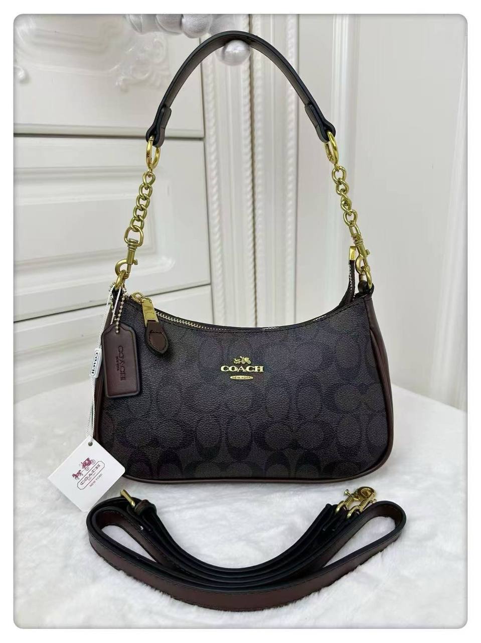 Coach  
24cm  
with box  
🎁🎁🎁

90 dhs🇦🇪

Zain114
♥️♥️♥️