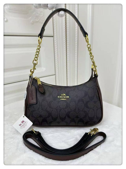 Coach  
24cm  
with box  
🎁🎁🎁

90 dhs🇦🇪

Zain114
♥️♥️♥️