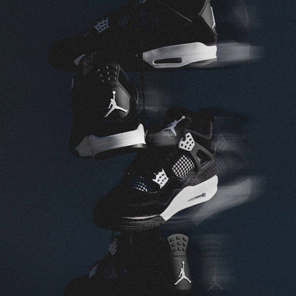 Air Jordan 4 "White Thunder"🖤⚪️
36-45 AVAILABLE 🤩
190 dhs❣️

Zain242
♥️♥️♥️