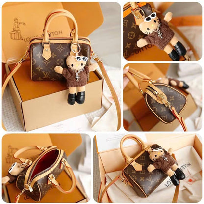 LV

AVAILABLE 

COPY ONE BAGS 

COMPLETEL DOUBLE BOX ☑️ 
120 DHS🇦🇪🇦🇪🇦🇪

Zain169
♥️♥️♥️