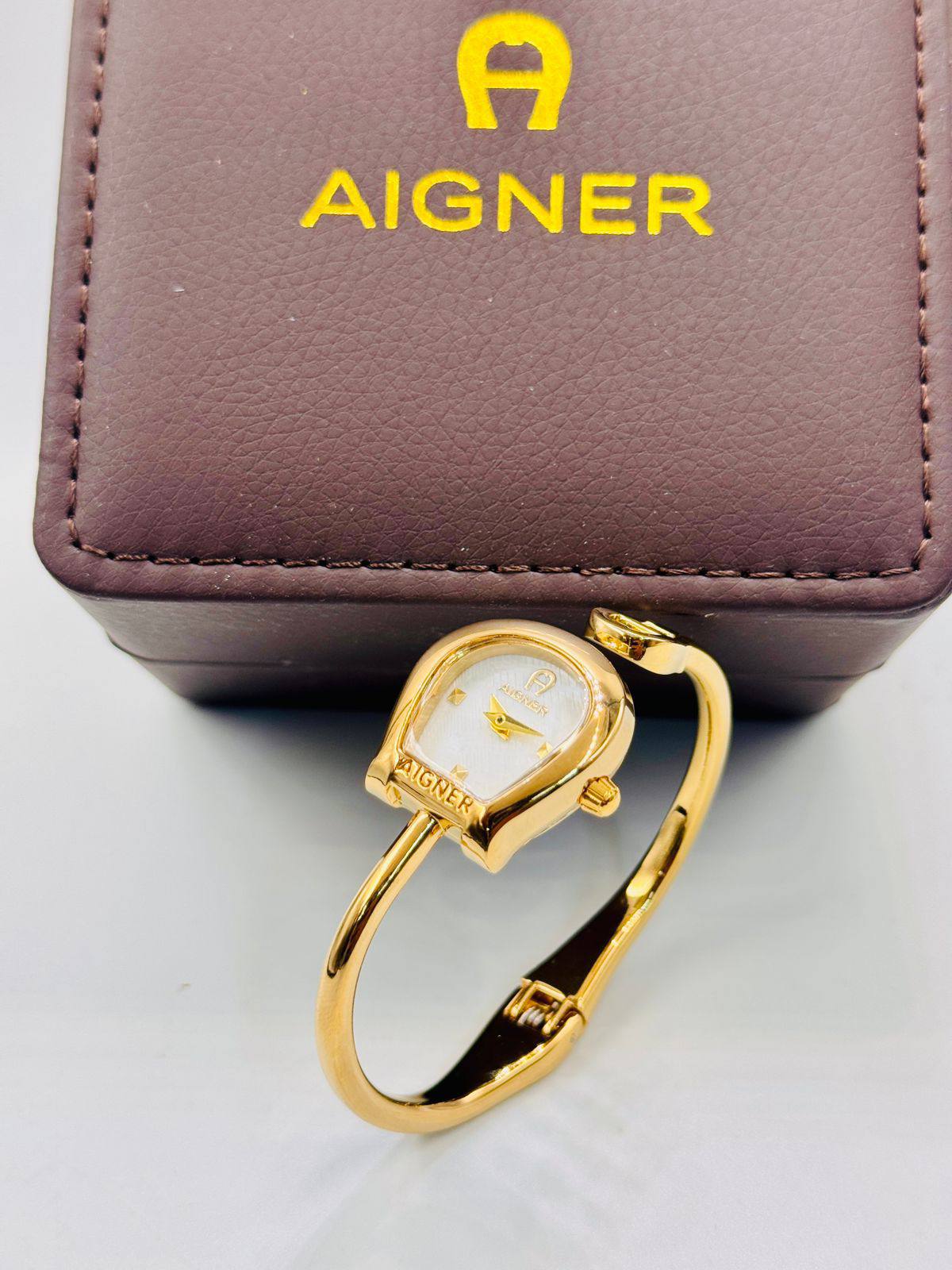 AIGNER LADIES
*New Arrival*🔥
55 dhs🪙🌨️

Zain08
♥️♥️♥️
