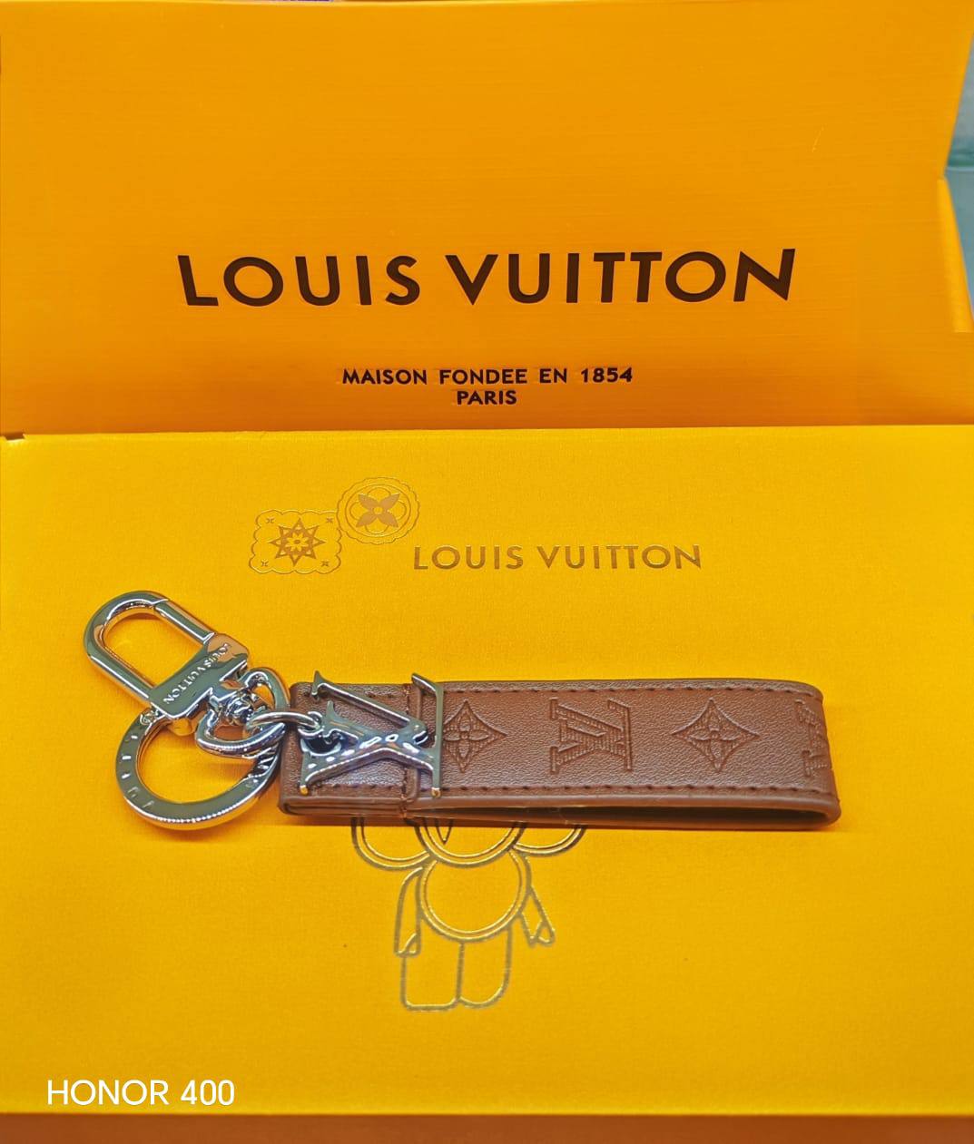 Key chain

80 dhs 

With good branded box
🎁🎁🎁

Zain122
♥️♥️♥️