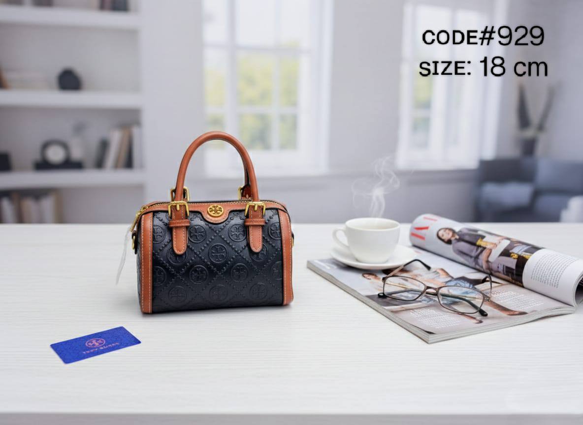 TORY BURCH ʙᴀʀʀᴇʟ ʙᴀɢ
ᴄᴀɴᴠᴀs & ᴇᴍʙᴏssᴇᴅ ʟᴇᴀᴛʜᴇʀ
ɪᴛ ʜᴀs ʟᴏɴɢ ʙᴇʟᴛ sᴛʀᴀᴘ
ɢᴏʟᴅ ʜᴀʀᴅᴡᴀʀᴇ
sɪᴢᴇ : 18 cm
ᴡɪᴛʜ BOX
🎁🎁🎁

80 dhs❣️

Zain31
♥️♥️♥️