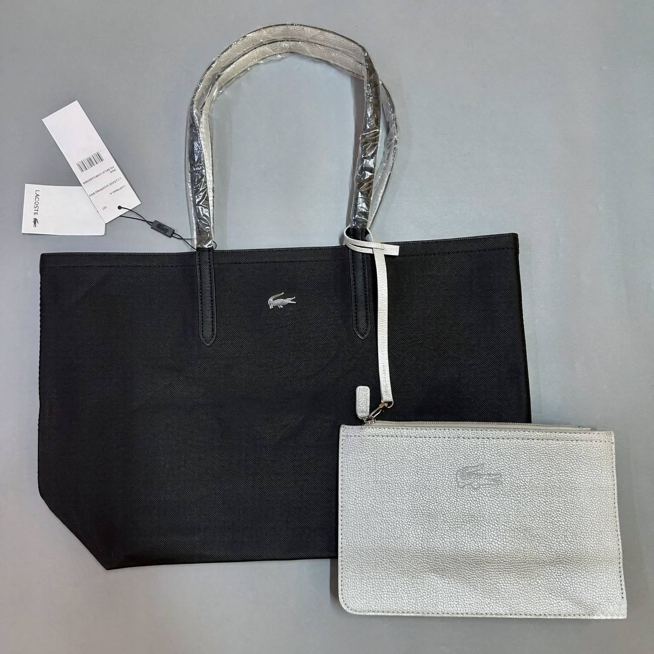 LACOSTE  DOUBLE FACE GOOD QUALITY 
65 dhs🇦🇪🇦🇪

Zain295
♥️♥️♥️