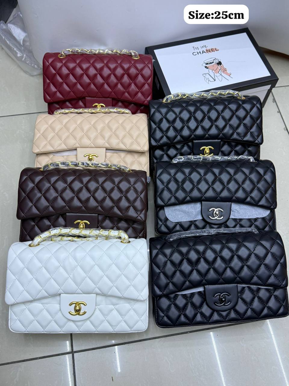 Chanel 
New arrival 
Size 25cm
110 dhs💓
With box 📦

Zain70
♥️♥️♥️
