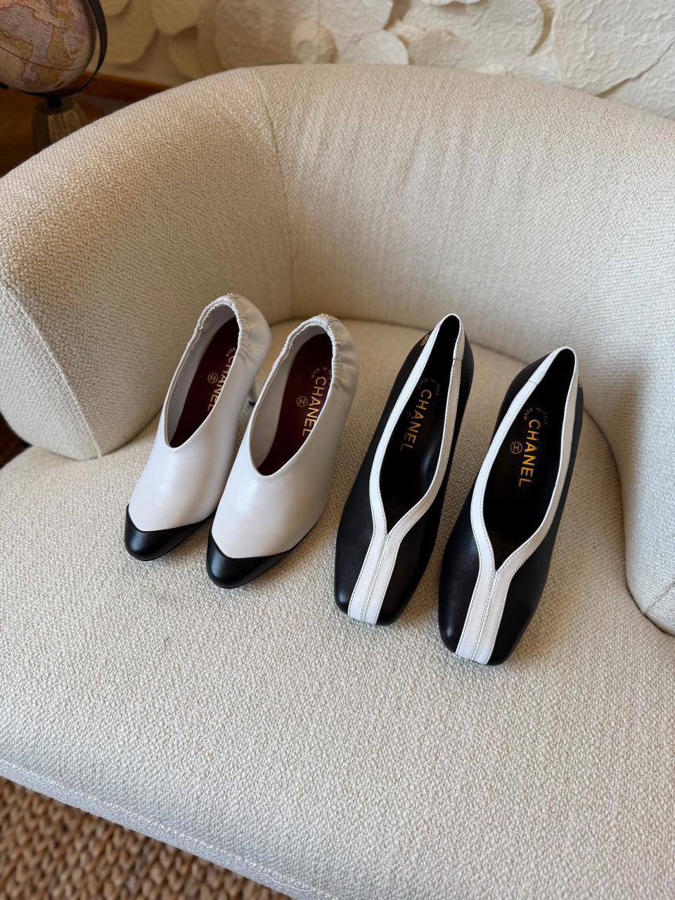 Chanel 
𝑨𝑨𝑨 𝑸𝒖𝒂𝒍𝒊𝒕𝒚
𝑺𝒊𝒛𝒆 𝟑5 𝒕𝒐 𝟒2 
550 dhs💓

Zain81
♥️♥️♥️