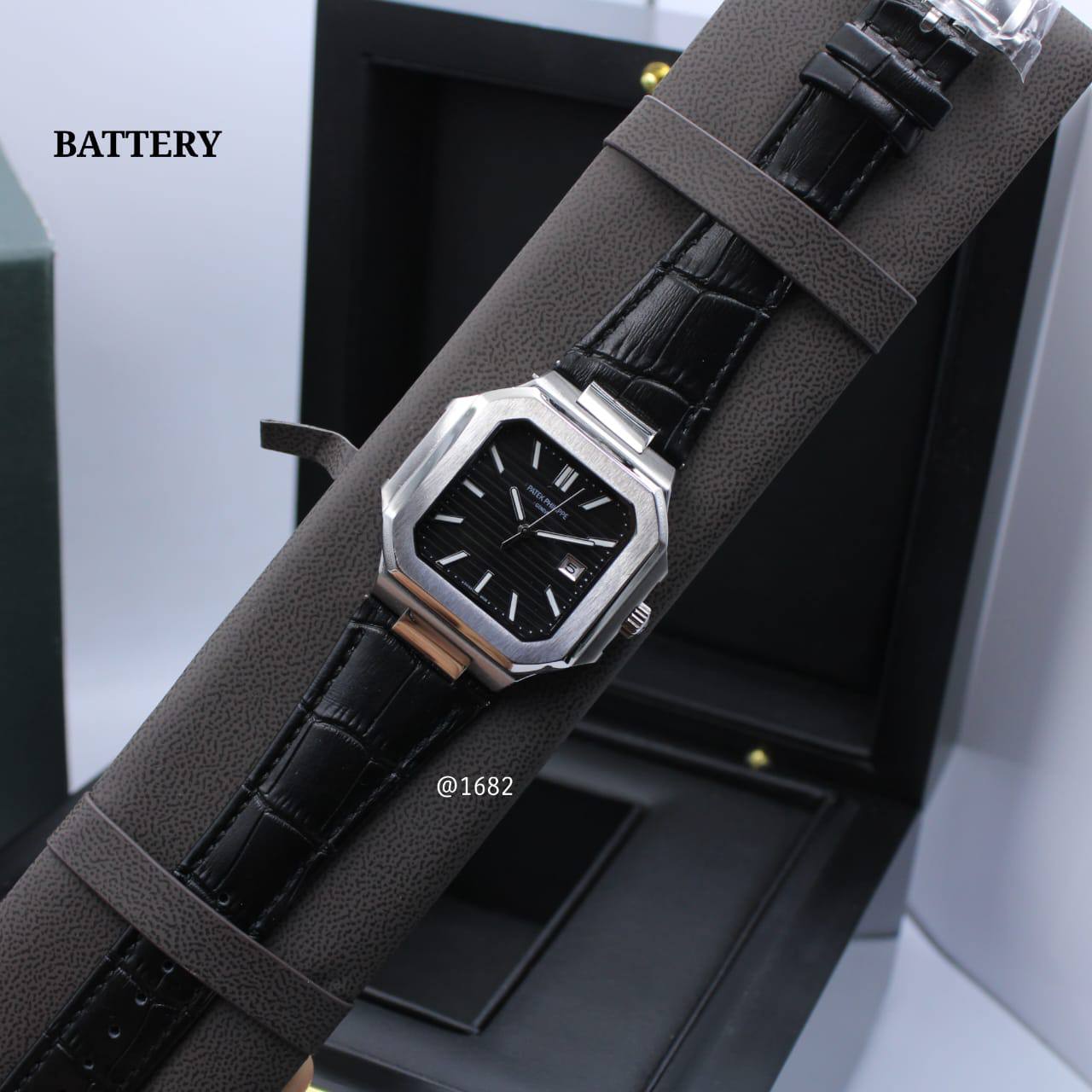 PATEK PHILIPPE
*CUBITUS*
*FOR MEN QUARTZ_______*🔥🔥
230 dhs✅

Zain304
♥️♥️♥️