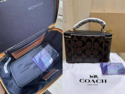 🌈  Coach
1⃣️ First quality +🎁
Size : 20~18 * 11 cm
80 dhs✅
 with box🎁

Zain115
♥️♥️♥️
