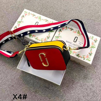 Marc Jacobs
85 dhs💓
with box

Zain26
♥️♥️♥️