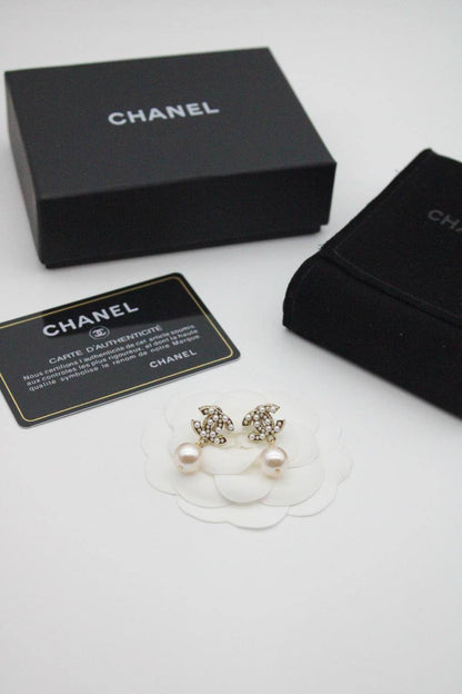 Master earrings

60 dhs 

Zain122
♥️♥️♥️