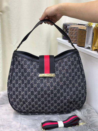 GUCCI
SIZE  ……… 40CM 🥰
90 dhs🌺

Zain244
♥️♥️♥️