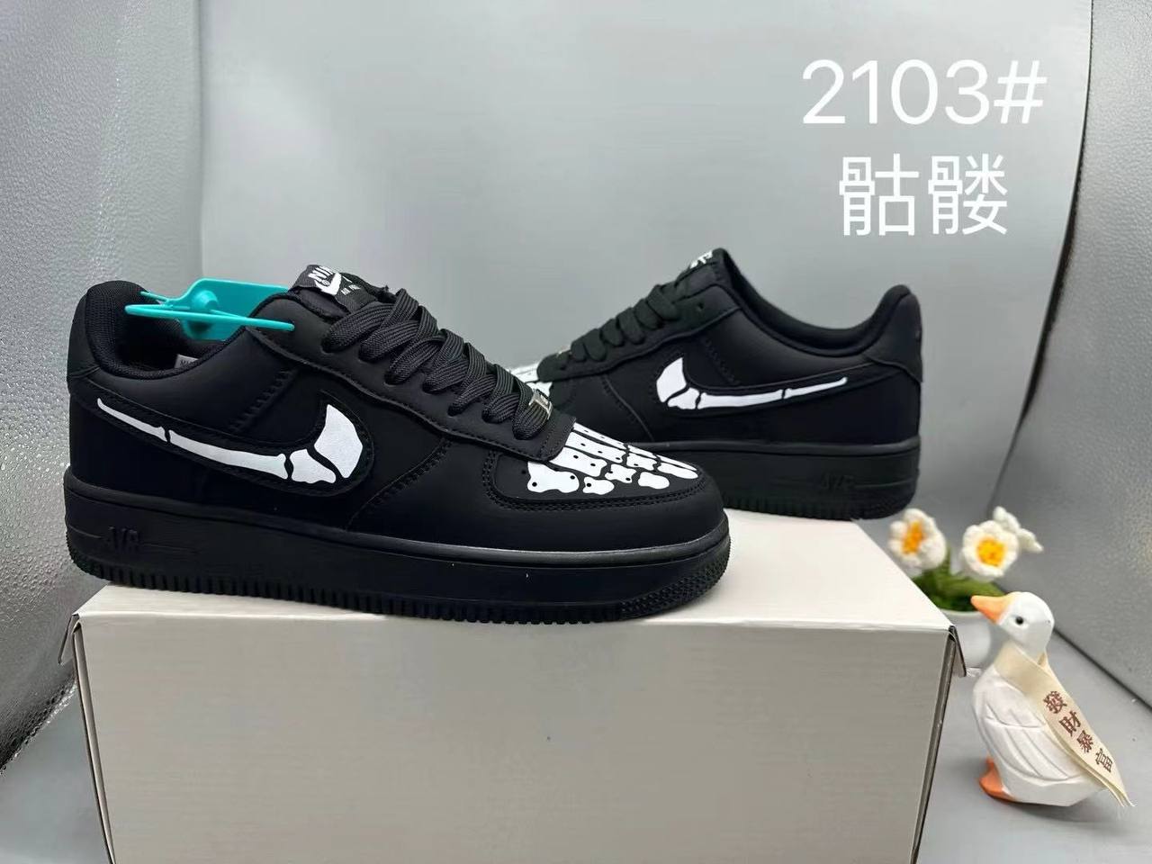 Airforce 1
Size 40 to 45
100 dhs💓

Zain27
♥️♥️♥️
