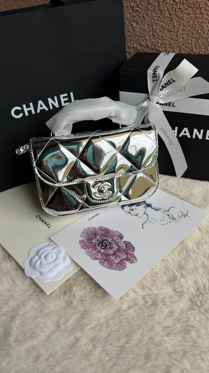 ✨New Chanel Clutch 🌈✨
Size : 18 & 30 Cm 
With original Packing 🎁
Vip 🔝
For Price 👇 WTSP Text Zain 0568585901

Zain280
♥️♥️♥️