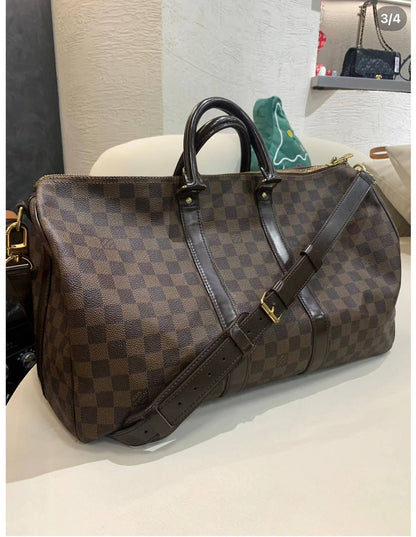 LV 
Travel Bags
140 dhs✅ Glossy
130 dhs✅ Normal

Zain137
♥️♥️♥️