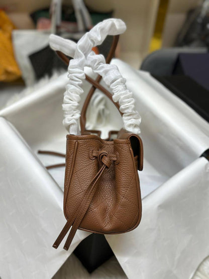 Chanel 

For Price 👇 WhatsApp✅
0568585901 
0507557372
0552275751 Owner Zain 👌

Zain71
♥️♥️♥️