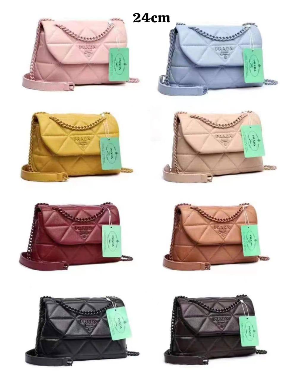 Prada

95 dhs🪙🌨️

with box
🎁🎁🎁

Zain235
♥️♥️♥️